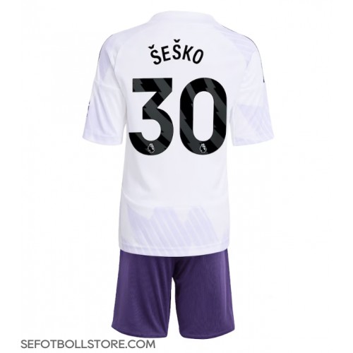 Manchester United Benjamin Sesko #30 Replika babykläder Bortaställ Barn 2025-26 Kortärmad (+ korta byxor)